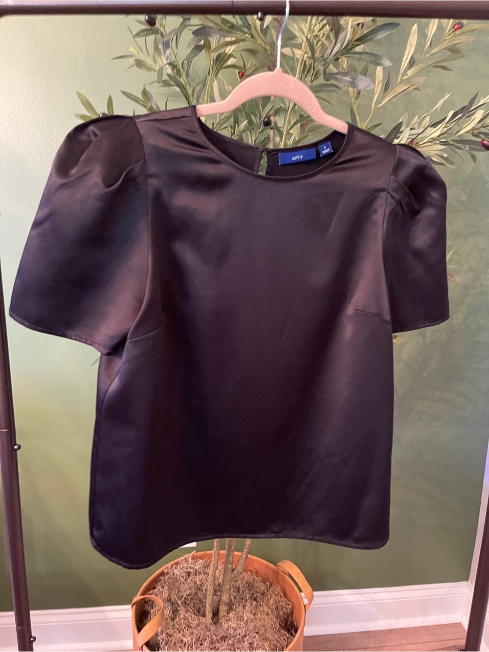 Apt. 9 Black Satin Puff-Sleeve Blouse